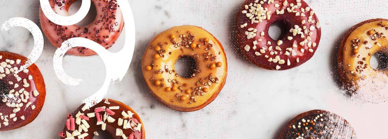 donuts - text: 5 colors